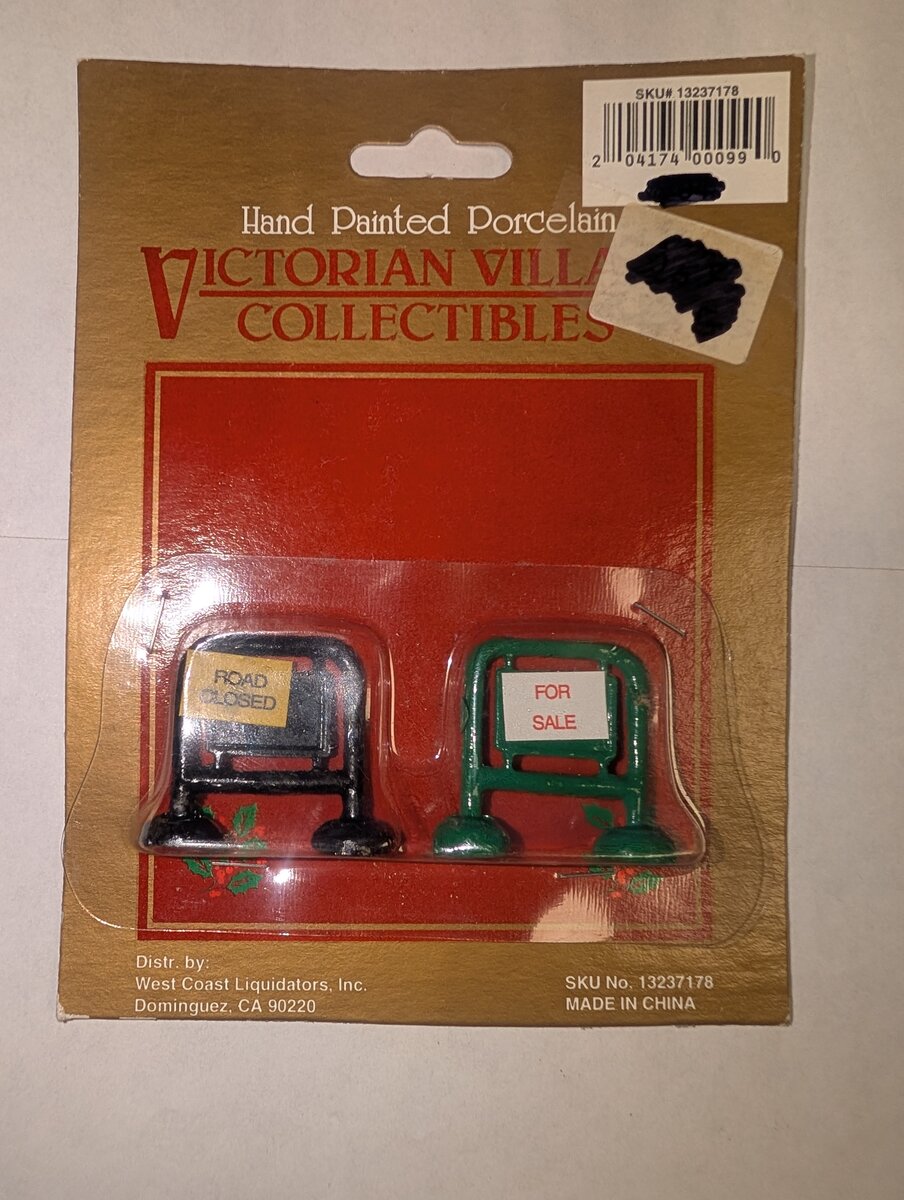 Acme 13237178 Hand Painted Porcelain Victorian Village Green & Black Signs (2)