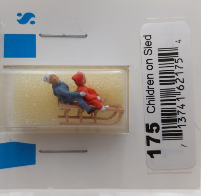 E-R Models 175 HO Scale Children On Sled Hanpainted Figure