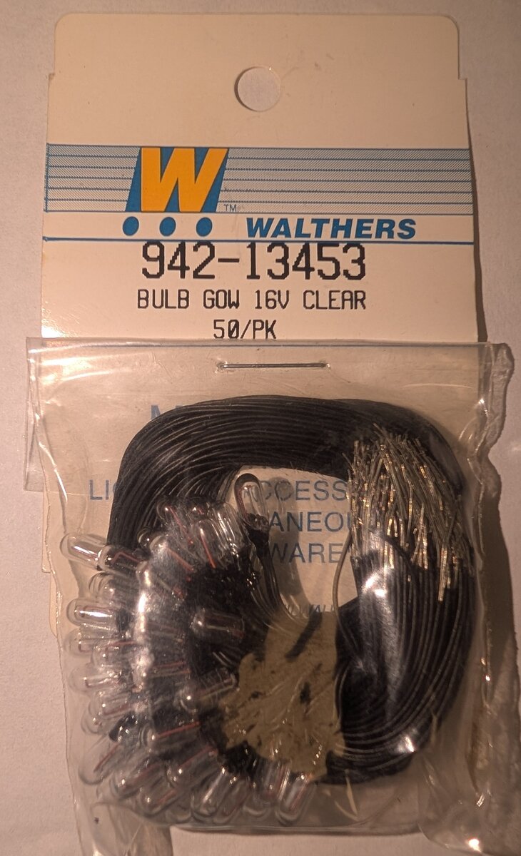 Walthers 942-13453 Bulb GOW 16 Volt Clear (Pack of 50)