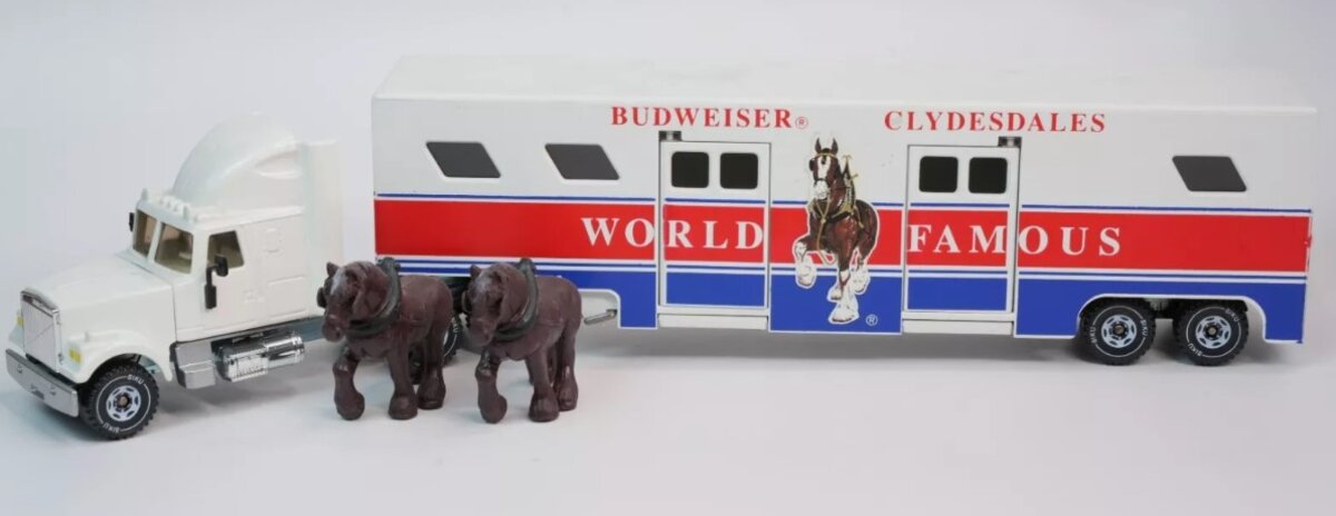 Siku 3721 1:55 Die Cast Budweiser Clydesdales Horse Transporter Truck & Trailer