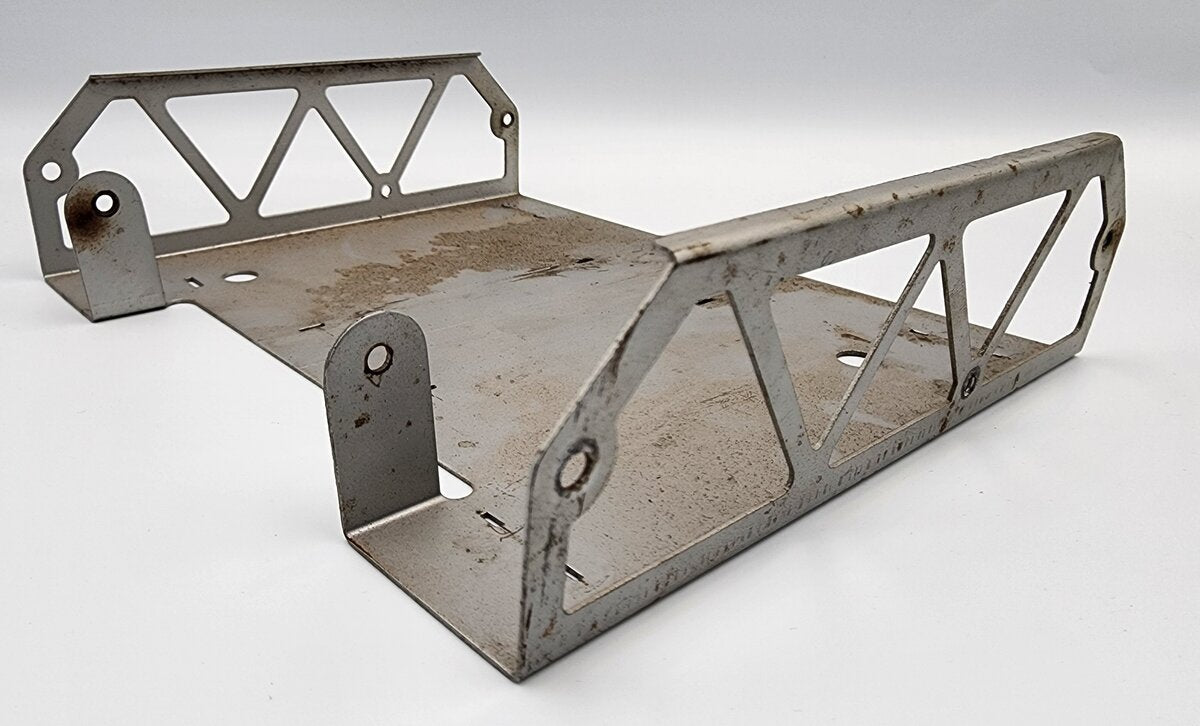 Lionel 164-58 Conveyor Support - Stamped - Silver