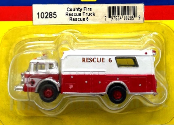 Athearn 10285 N Scale Athearn Ford C "Rescue 6" County Fire Truck