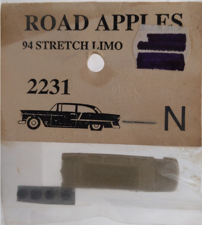 Road Apples 2231 N Scale 1994 Stretch Limo Unpainted Resin Kit
