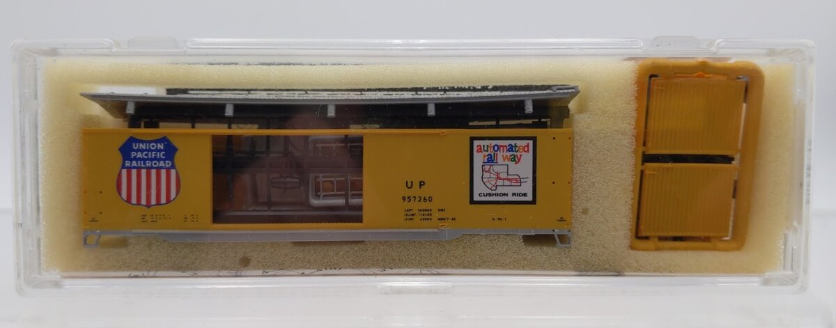InterMountain 60616-12 N Scale Union Pacific Box Car # 957260 Kit