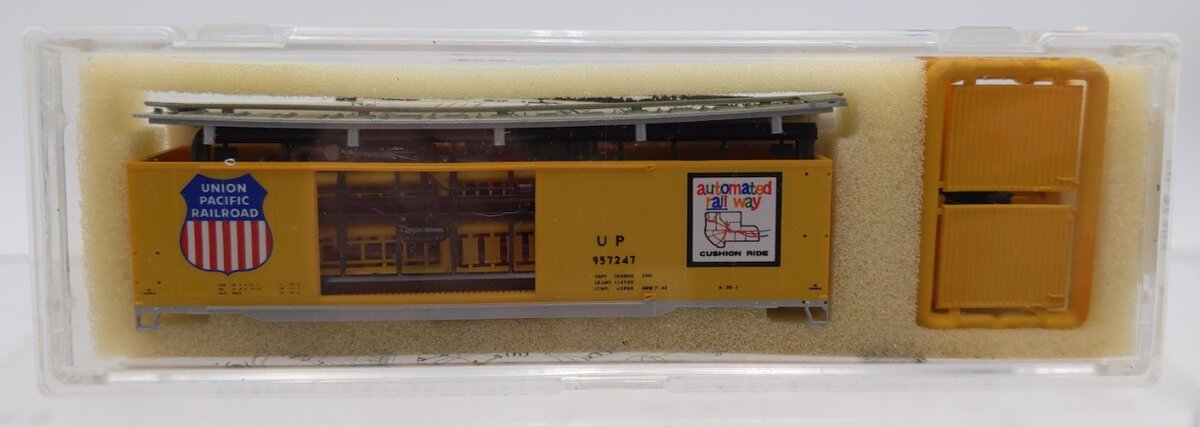 InterMountain 60616-05 N 50' AAR Std Dbl Union Pacific Box Car # 957247 Kit