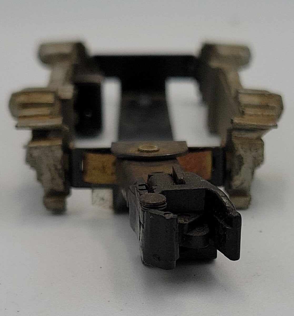 American Flyer XA13A802 Cast Silver Alco Operating Coupler Truck Frame/Collector