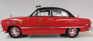First Gear 19-2676 1:25 Die Cast Chicago Fire Chief's 1949 Ford Tudor Sedan
