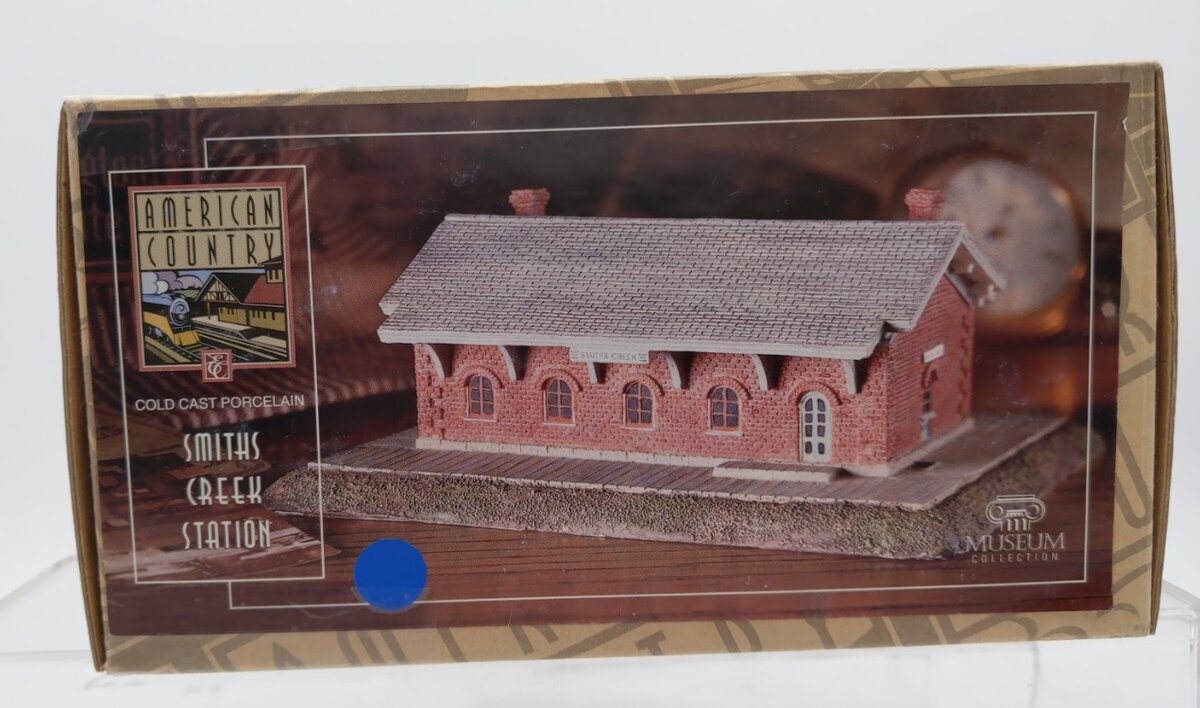 Ertl 342 Collectibles American Country Smith Creek Station Cold Cast Porcelain