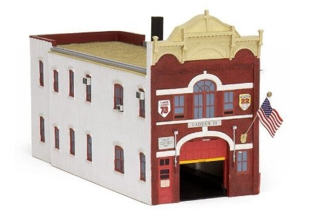 Code 3 Collectibles 13101 1:64 Fire Department of New York Ladder Co. 79 Station