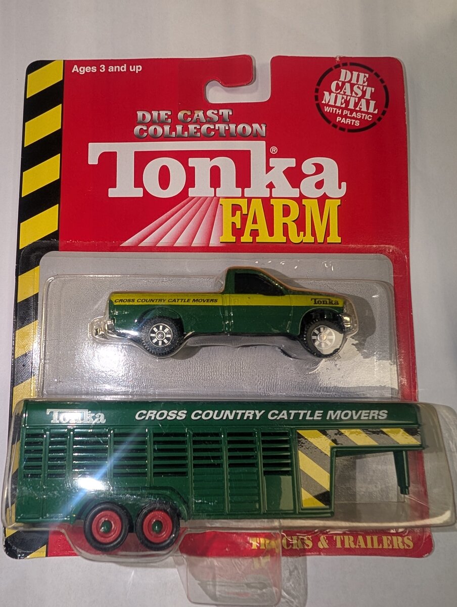 Hasbro 15143 1:64 Diecast Tonka Farm Ford F Series w/CC Cattle Movers Trailer