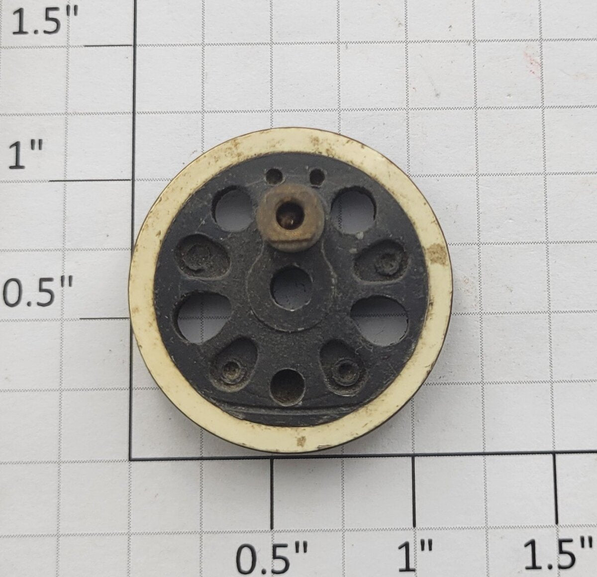 American Flyer XA10010-A3 Flangeless Wheel with Square Stud