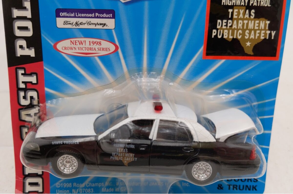 Road Champs 6431 1:43 Police Series Texas 1998 Crown Victoria Series