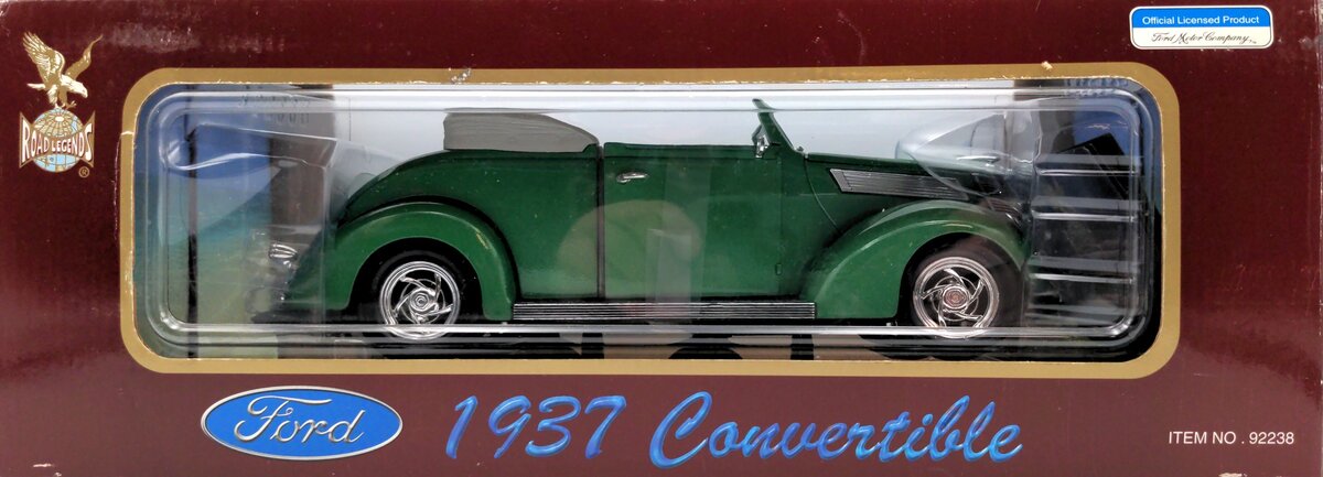 YatMing Road Legends 92238 1:18 1937 Ford Convertible Diecast Model (Green)