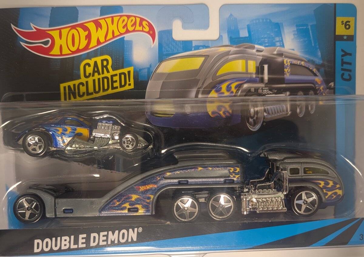 Hot Wheels CGC19-D911 1:64 Diecast Double Demon w/Car Included