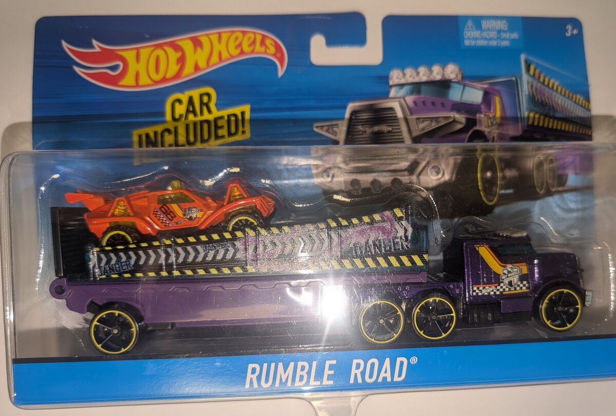 Hot Wheels BDW53-D912 1:64 Die Cast Purple/Orange Rumble Road w/Car Included