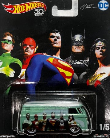Hot Wheels FKY30 1:64 Diecast Justice League Volkswagen T1 Panel Van