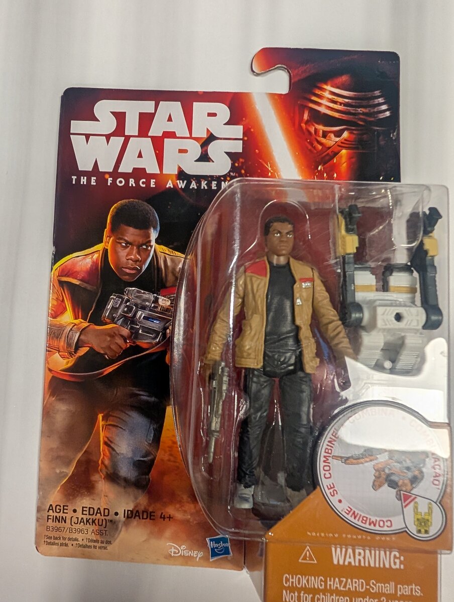 Hasbro B3967 Star Wars The Force Awakens Finn (Jakku) Figure
