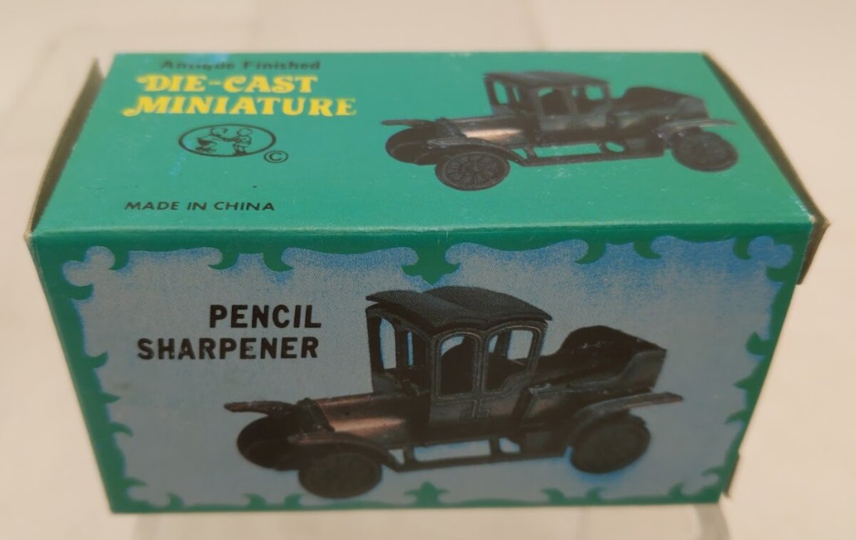 Antique Finished 1907 Vintage Jalopy Pickup Truck Pencil Sharpener Diecast
