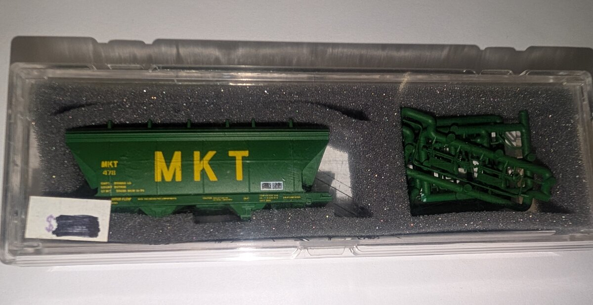 InterMountain 61502-10 N MKT ACF Center Flow 2-Bay Hopper Car #478 Kit