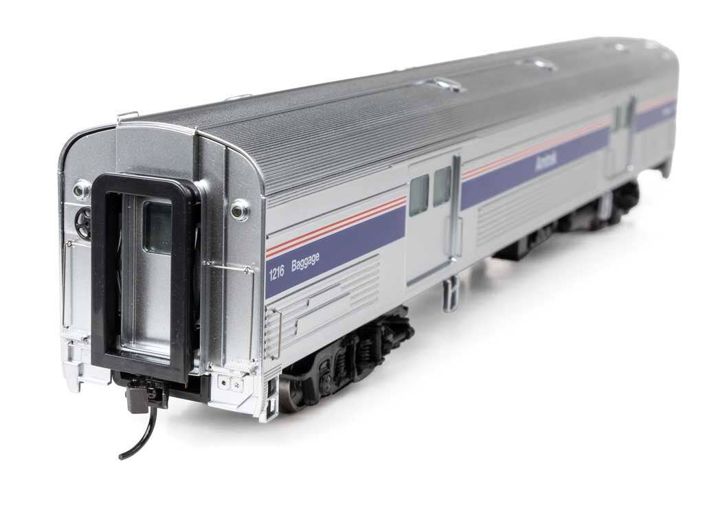 Walthers 920-13082 HO Amtrak Phase IV 73' Budd Baggage Car Ready to Run #1216
