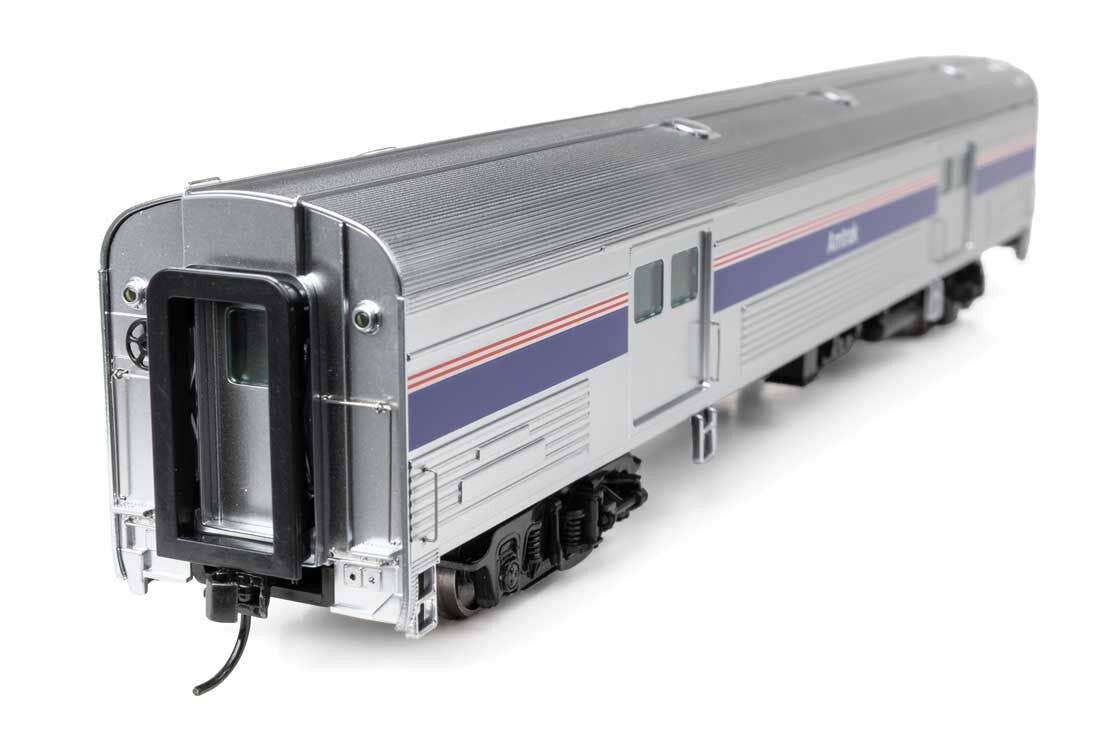 Walthers 920-13084 HO Amtrak Phase IV 73' Budd Baggage Car RTR with Decal