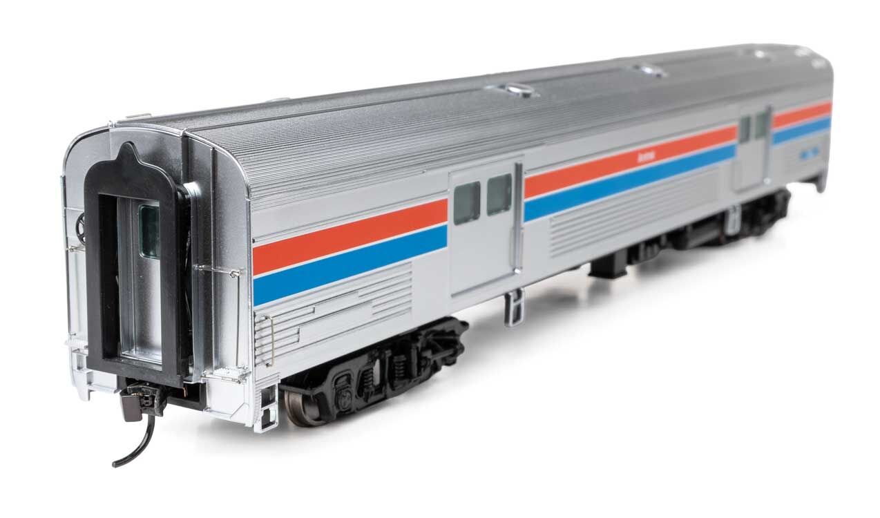 Walthers 920-13074 HO Amtrak Phase II 73' Budd Baggage Car Ready to Run #1221