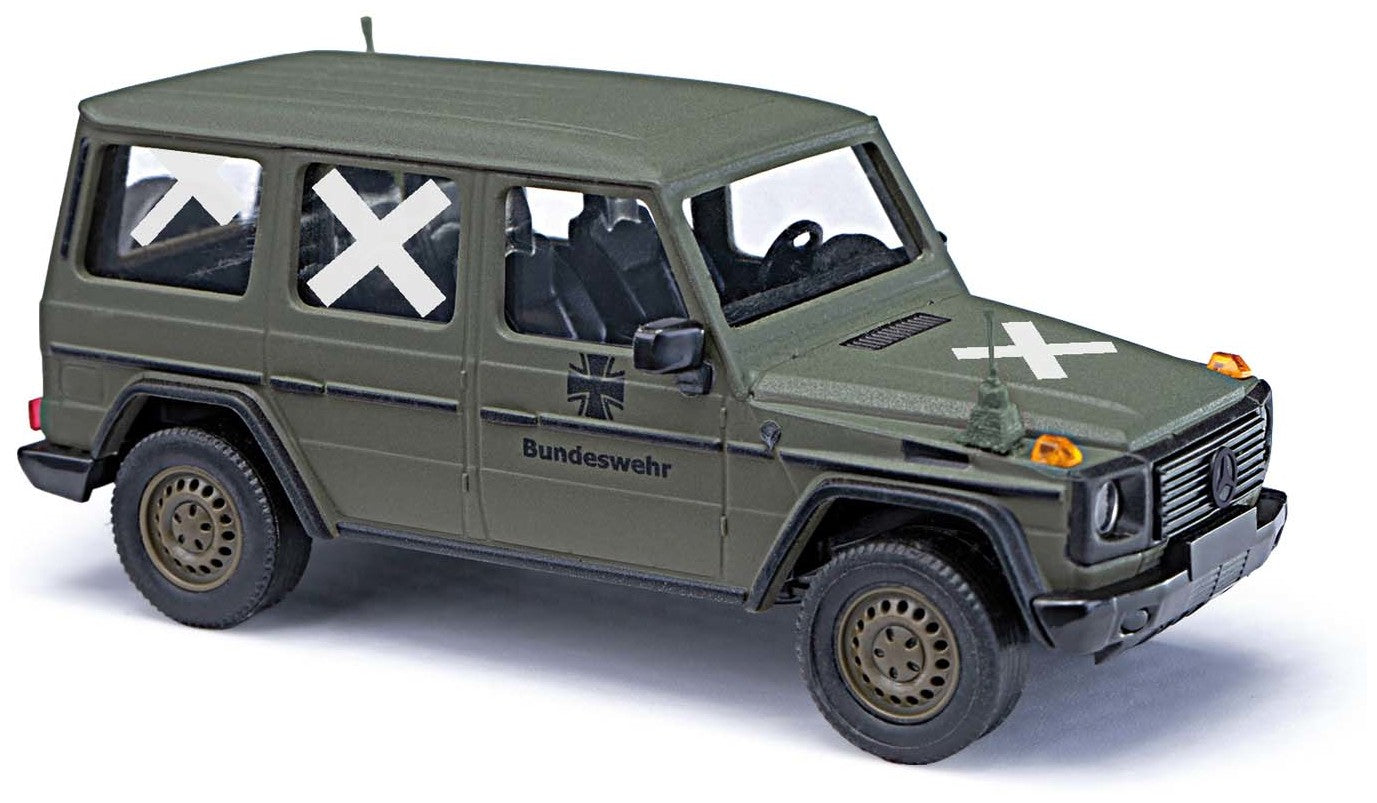 Busch 51442 HO Assembled German Army Referee Vehicle 1990 Mercedes-Benz G-90 SUV