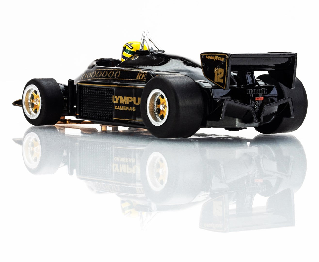 AFX 22113 HO Black/Gold Lotus 97T 1985 Slot Car