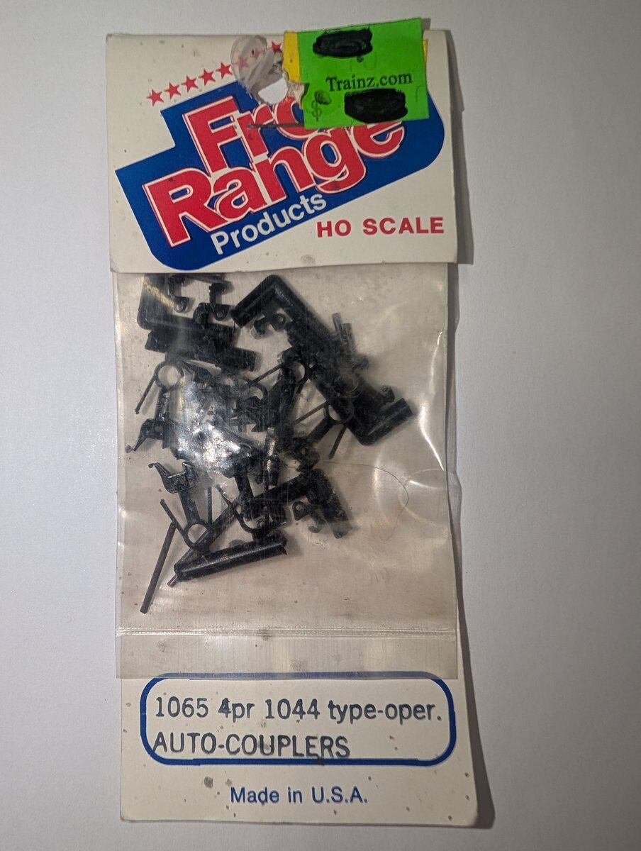 Front Range 1065 HO Type Operated 1044 Auto Couplers (4 Pairs)