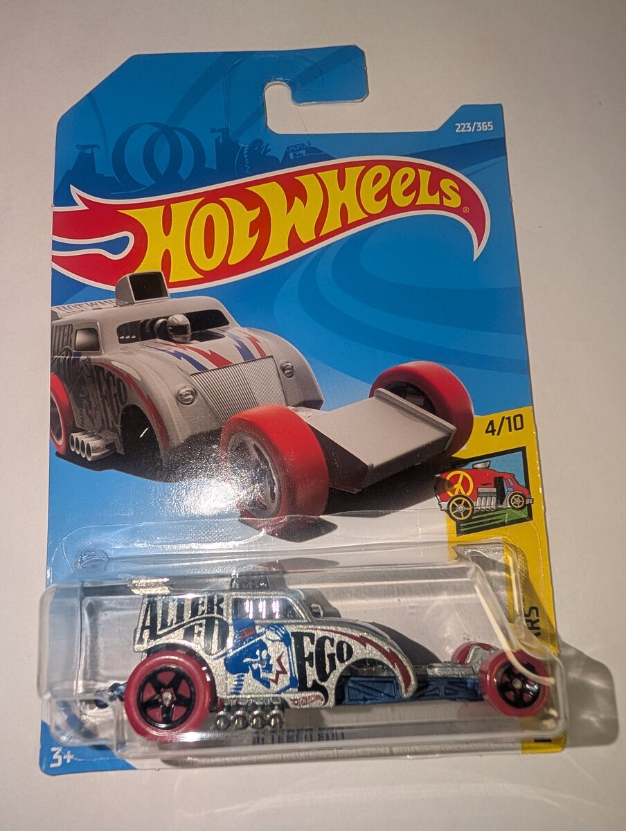Hot Wheels FJW73-D7C3 1:64 Die Cast HW Art Cars Altered Ego