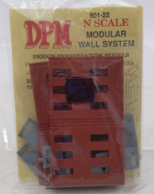 DPM 601-22 N Scale Notice Only Modular Wall System Plastic Kit