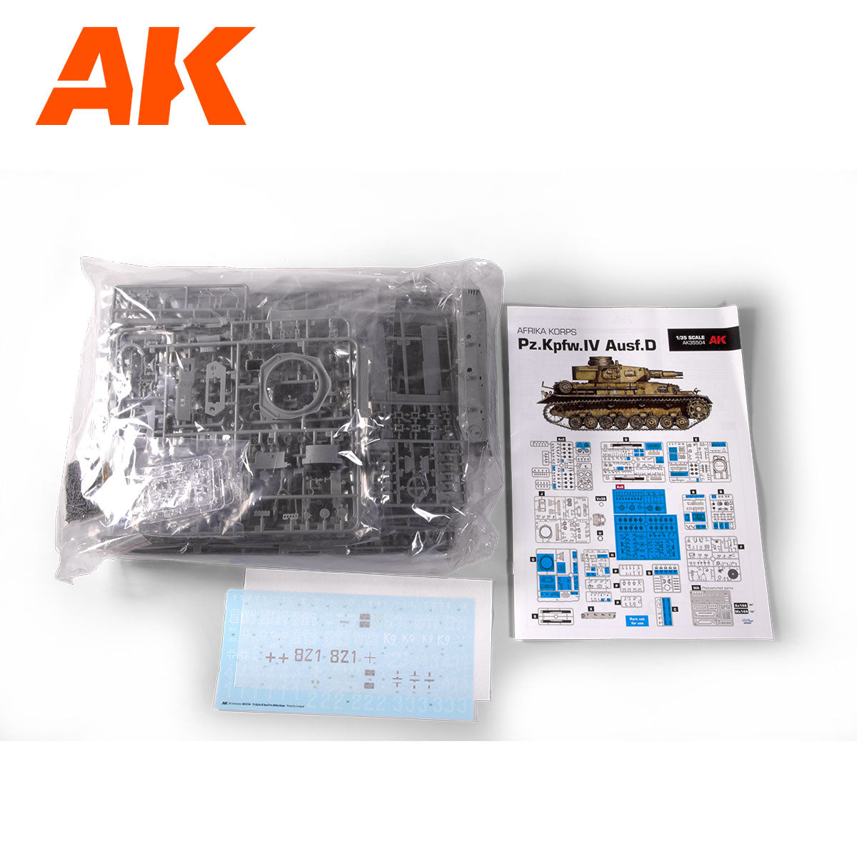AK Interactive AK35504-A 1:35 Pz.Kpfw.Iv Ausf.D Afrika Korps + Dak Panzerfahrer
