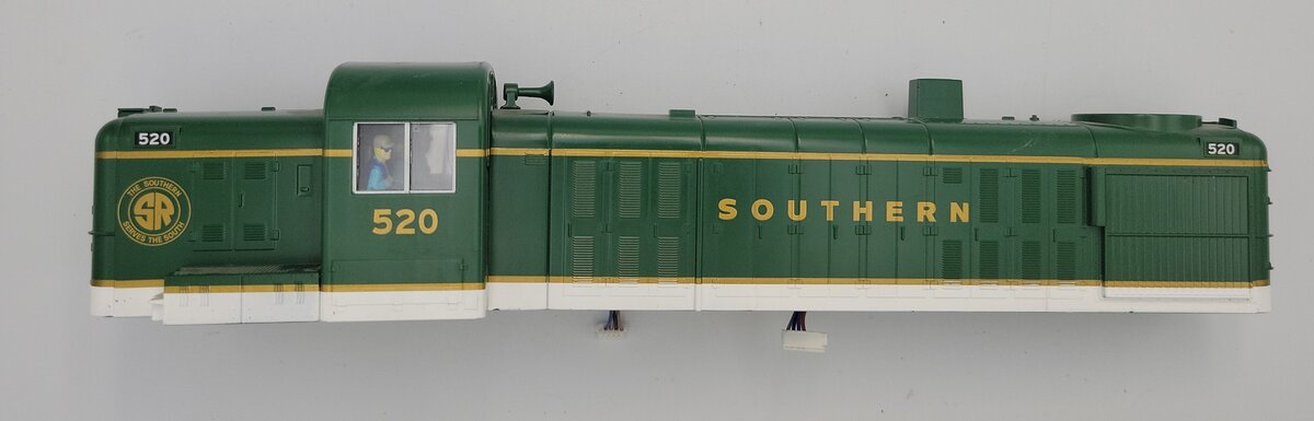 Lionel 520-3 O Gauge Green & White Lionchief Diesel Locomotive Shell #520