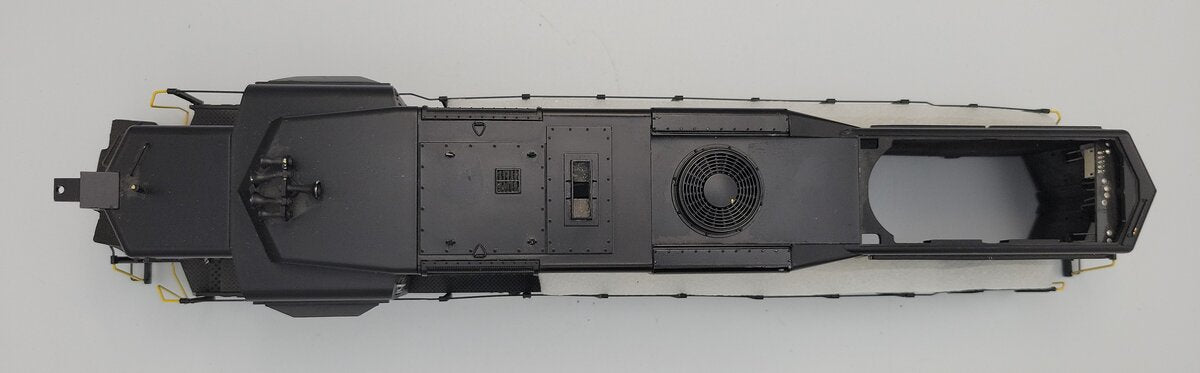 Lionel 82136-2 Northfolk and Western Hi-Nose GP-30 Legacy Shell #522