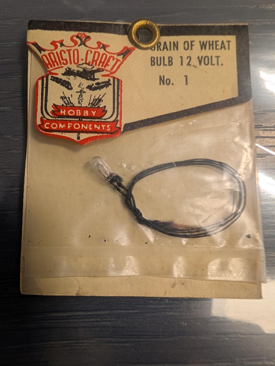 Aristo-Craft 1 Grain Of Wheat Bulb 12 Volt