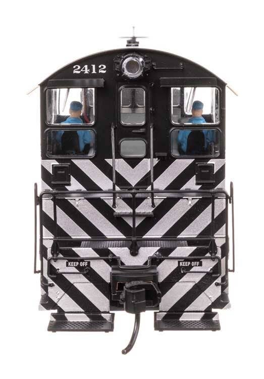 Walthers 920-50502 HO Santa Fe EMD NW2 Diesel Locomotive Standard DC #2412