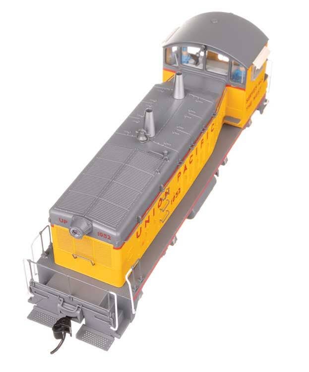 Walthers 920-50511 HO Union Pacific EMD NW2 Diesel Locomotive Standard DC #1052