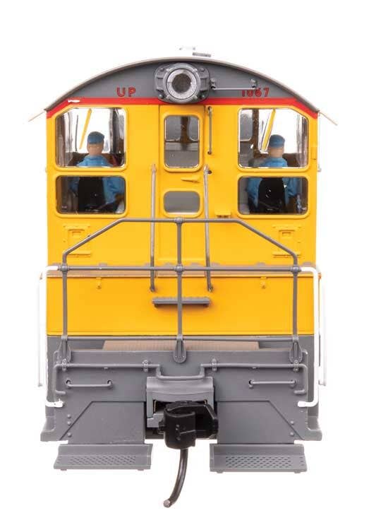 Walthers 920-50512 HO Union Pacific EMD NW2 Diesel Locomotive Standard DC #1067