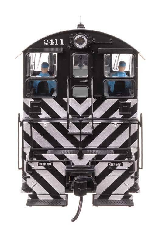 Walthers 920-43502 HO Santa Fe EMD NW2 Diesel Locomotive with Sound & DCC #2411