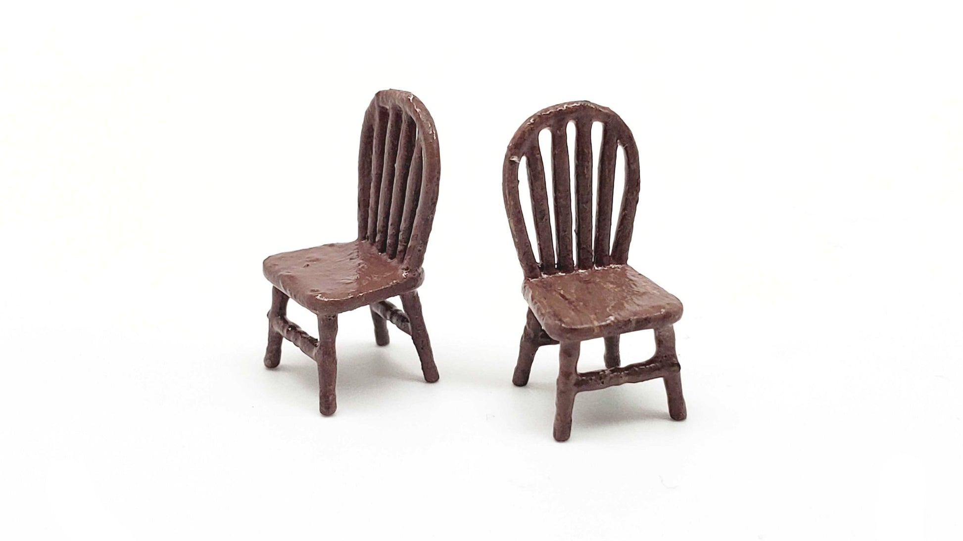 All Scale Miniatures 8711016 HO Rounded Wooden Chairs (Pack of 2)