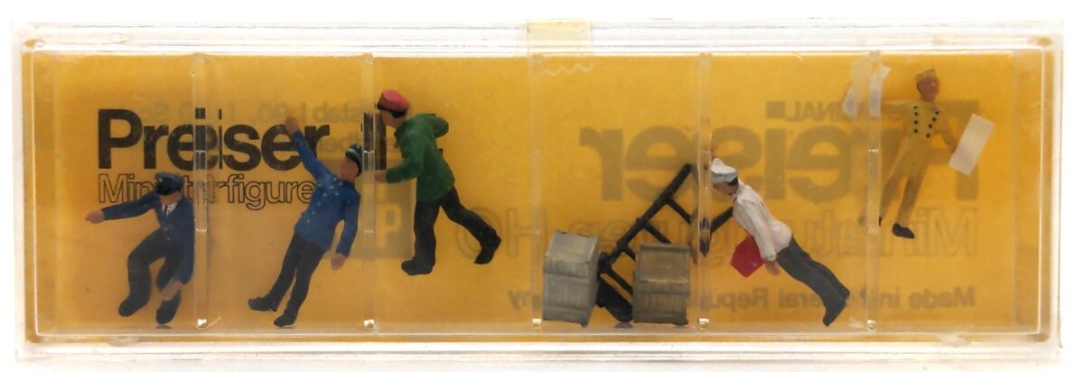 Presier 14 HO Scale Various Workers w/Dolly