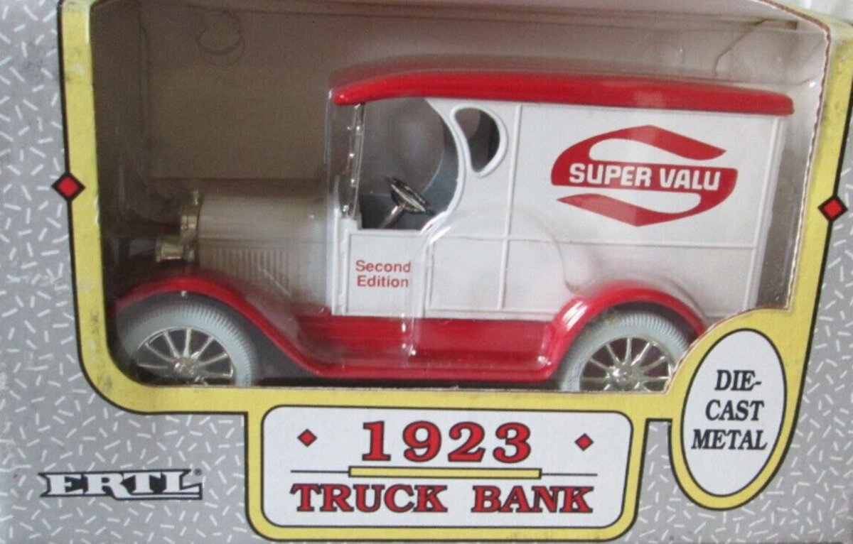 Ertl 9721 1/25 Super Valu Delivery Truck Bank Second Edition Die-Cast Metal