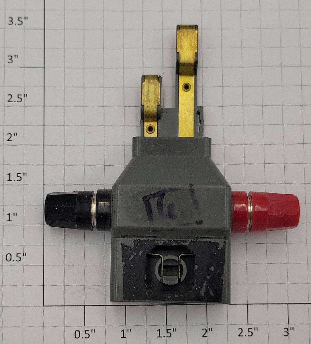 MTH 40-1003 O Gauge RailKing RealTrax Lighted Lockon w/o Lantern and Bulb