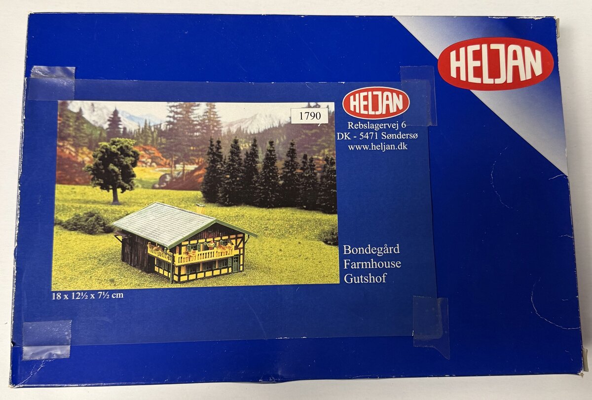 Heljan 1790 HO Scale Bondegard (Farmhouse) Plastic Model Building Kit