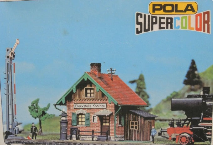 Pola 554 HO Scale Super Color Train Station Plastic Model Building Kit