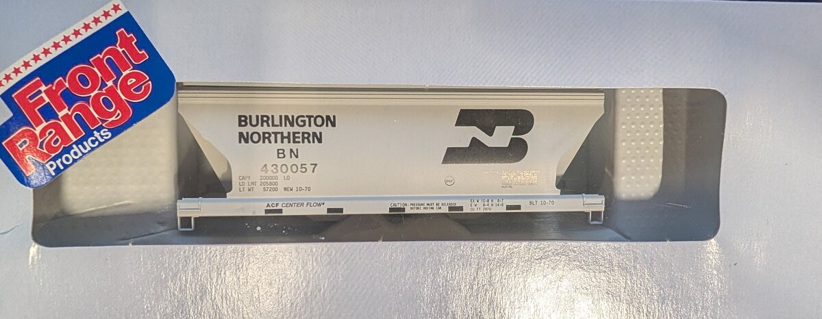 Front Range 6017 HO Scale Burlington Northern 2 Bay Cement Car #430057
