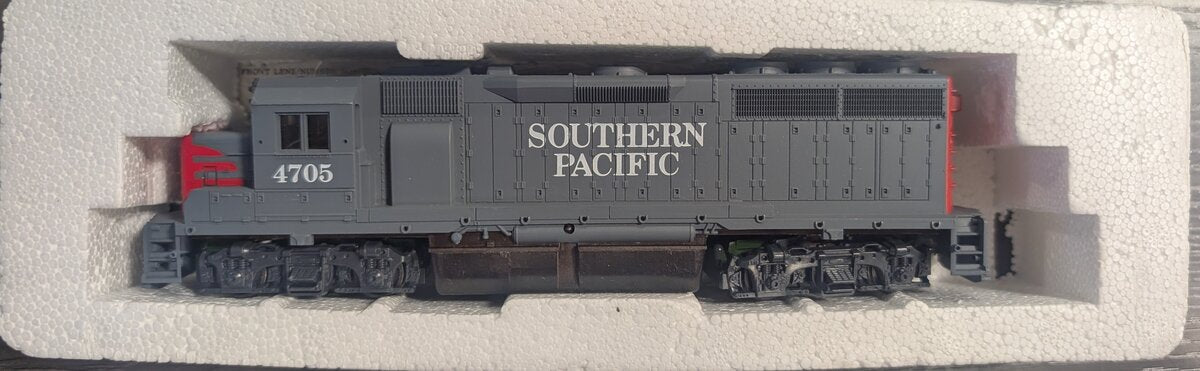 Con-Cor 0016-001009 HO Southern Pacific EMD GP-40 Cab #4705