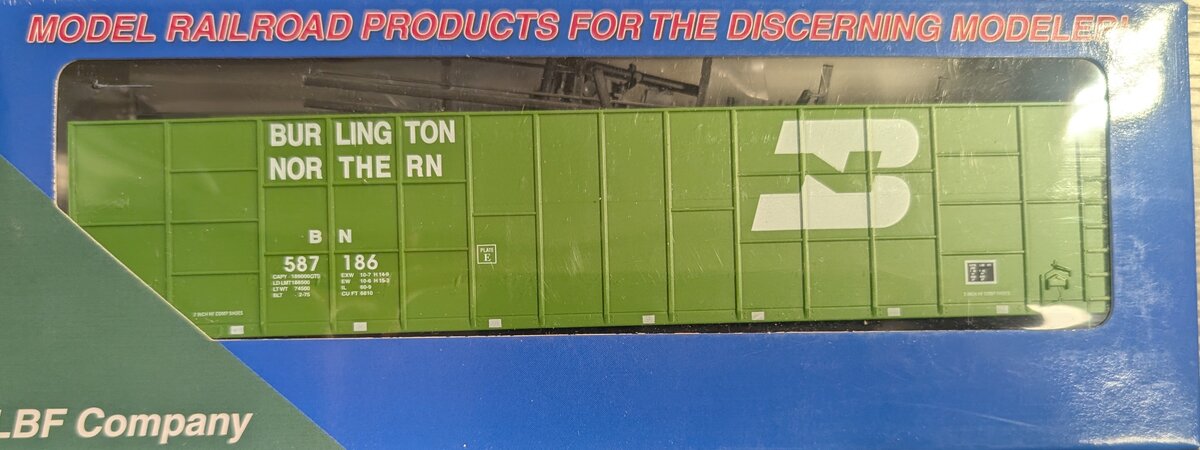 LBF 1021 HO Scale Burlington Northern 62' Woodchip Hopper w/Ribbed Side #587186