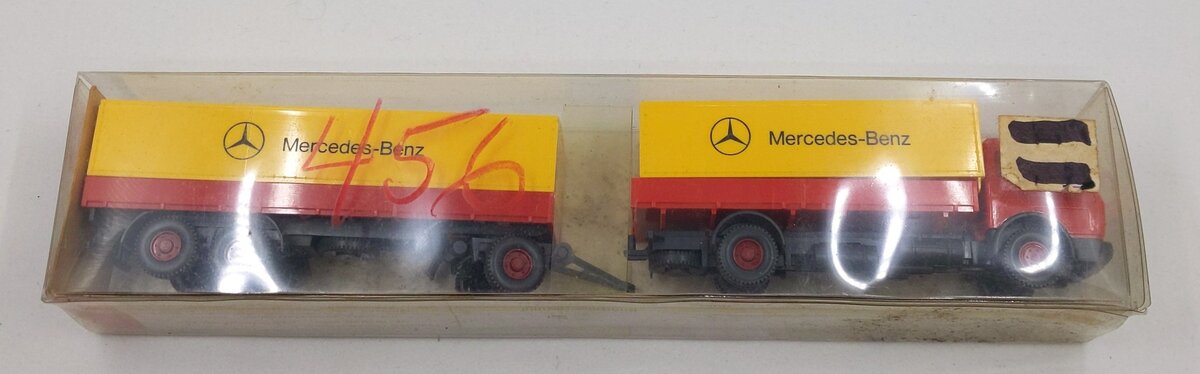 Wiking 456 HO Scale Mercedes-Benz Double Tractor Trailer Plastic Model Car