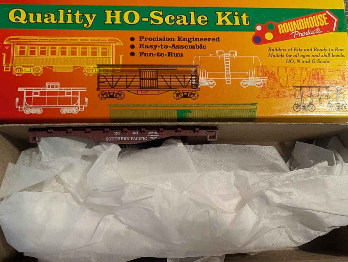 Roundhouse 1455 HO Scale SP Flatcar #2506 Kit